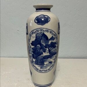 Elegant Blue and White Porcelain Vase